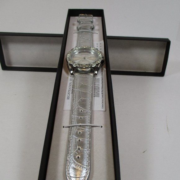 Christmas Manhattan By Croton Crystal Bezel Silver - Picture 1 of 3